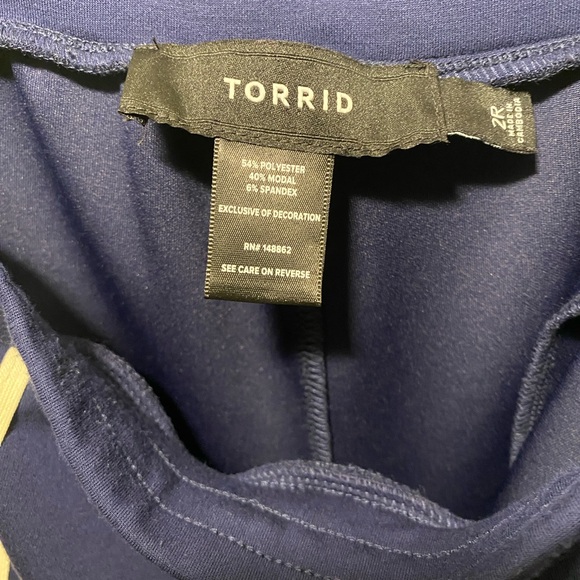 Pre-Loved Torrid Navy Track Pants Size: 2x Regular Length - Picture 7 of 10